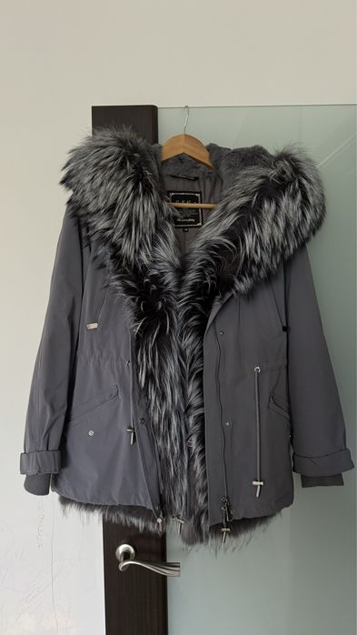 Парка (куртка) женская с натуральным мехом чернобурка