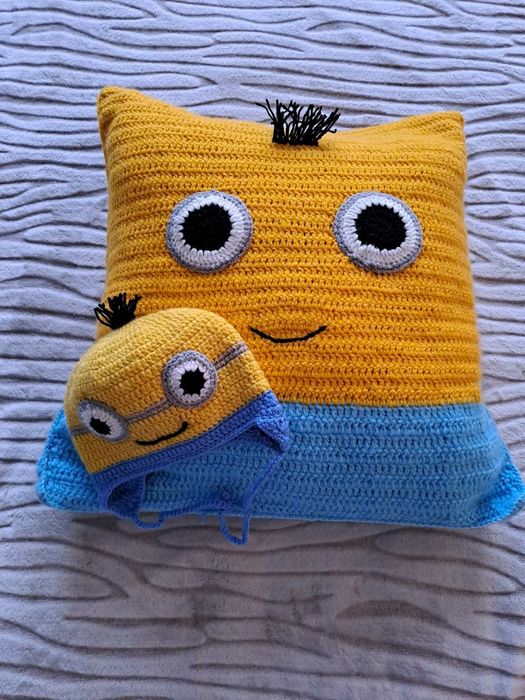 Детски плетени дрешки и играчки