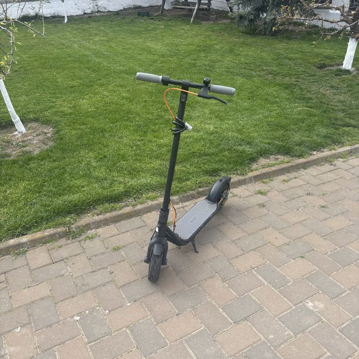 Trotineta Electrica NINEBOT SEGWAY F30E