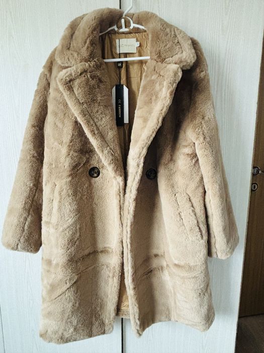 Палто чисто ново