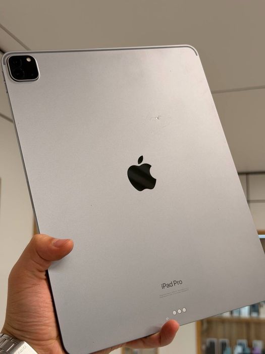 iPad Pro 12.9” | 6-gen | 256 GB