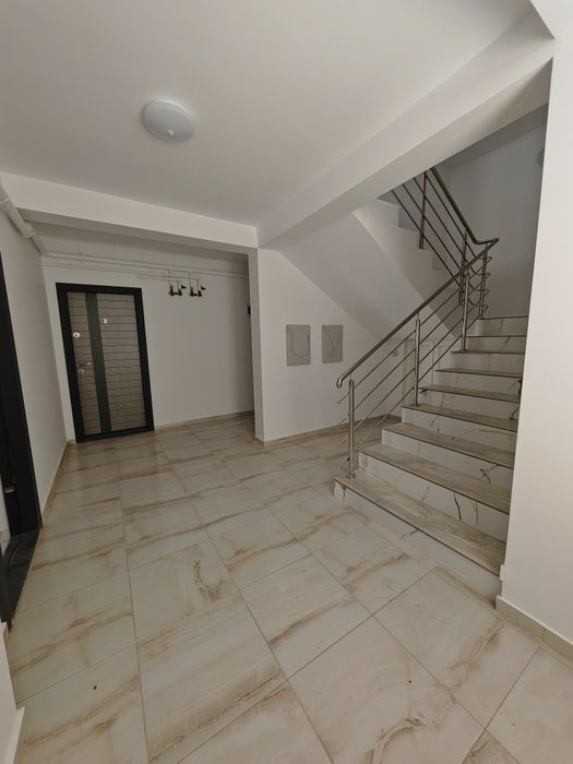Apartamente noi  intabulate, cu predare imediata ,în zona centrala!