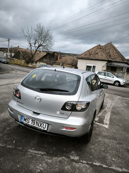 Mazda 3 hatchback