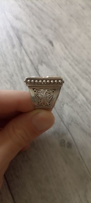 Продам печатку серебро