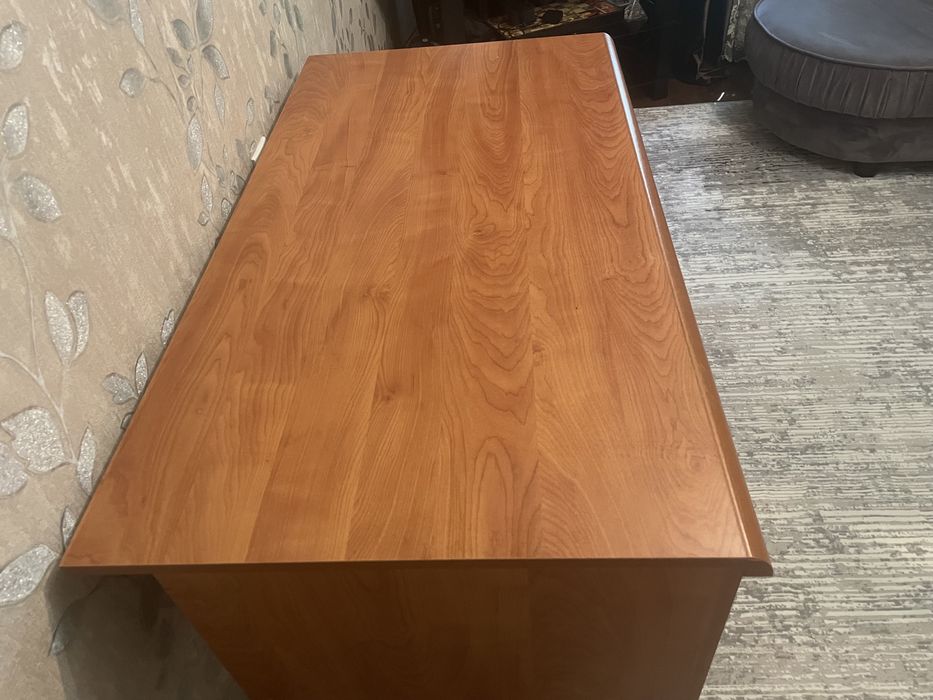 Стол с ящиками выдвижными