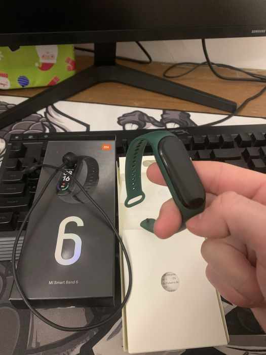 продам mi band 6