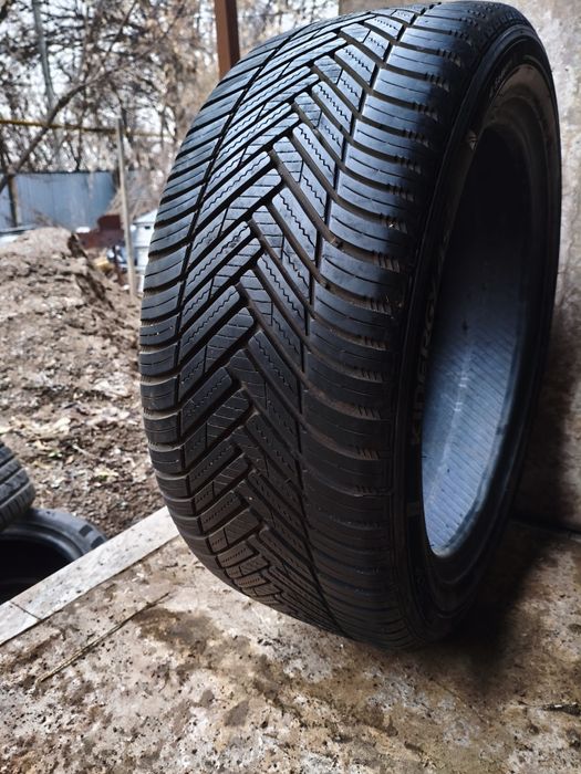 245 45 R18 Одиночки 3шт.  2023 Год
