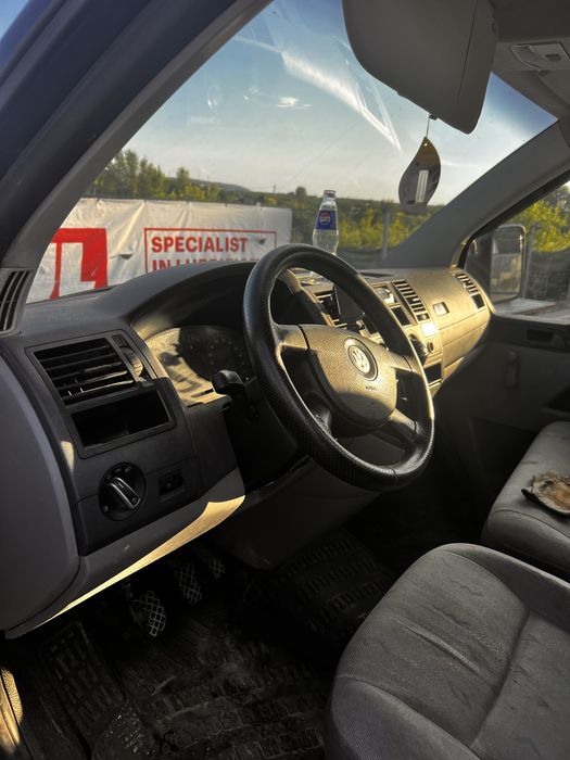 Volkswagen T5 , 2.5l an de fabricatie 2007