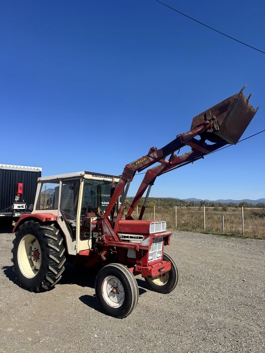 Tractor international 744 cu incarcator frontal si cupa
