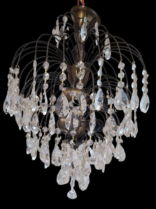 Старинен кристален полилей