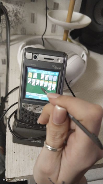 КПК Fujitsu Siemens Pocket Loox PDA