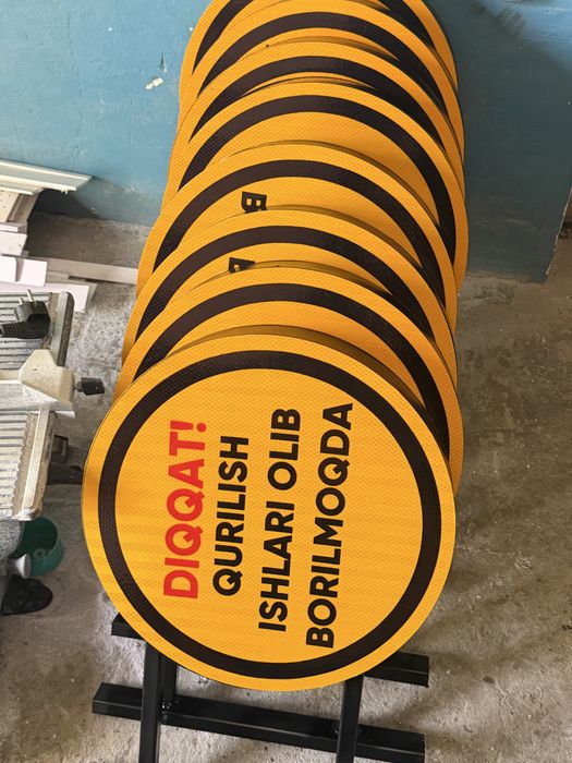 Znak Yol belgilari  qurilish uchun znaklar