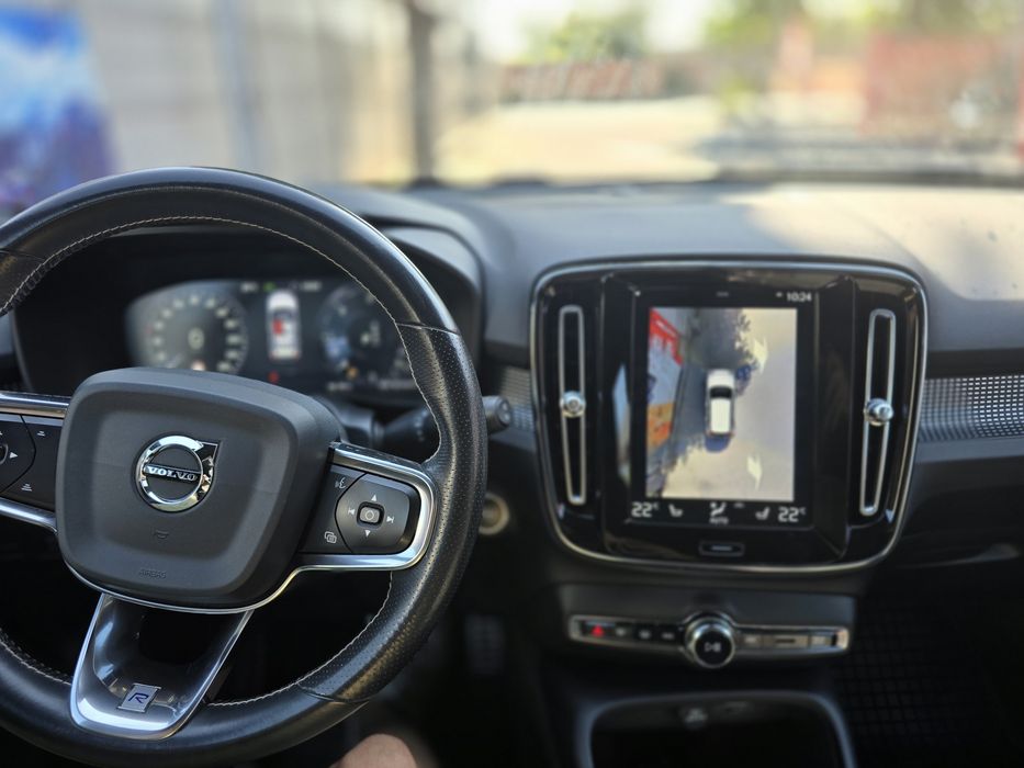 Vand Volvo xc40 R design Ocazie!