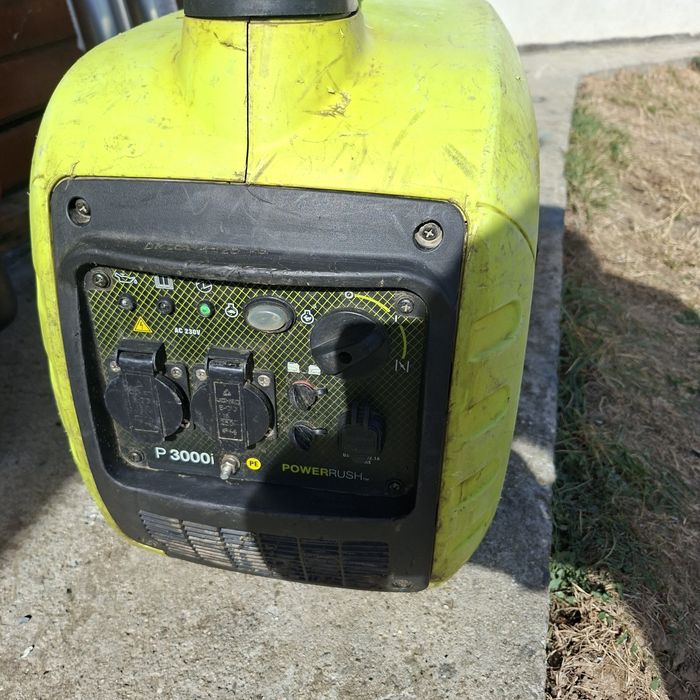 Invertor generator curent 3000i