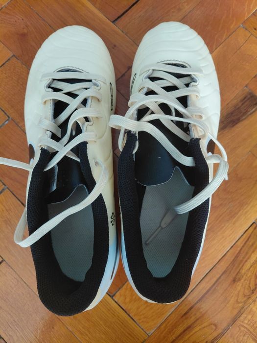 Бутонки Nike legend 10