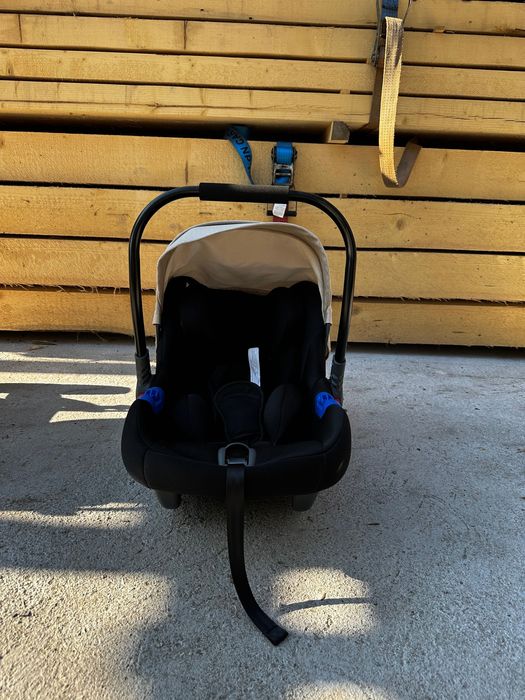 Бебешка количка Kikka Boo Tiara