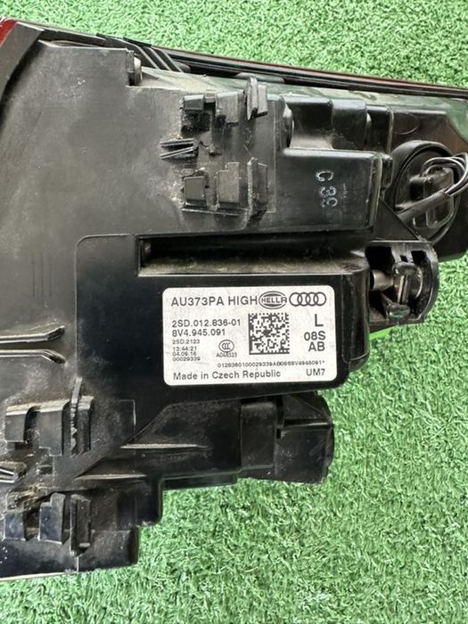 stop stanga aripa audi a3 8v