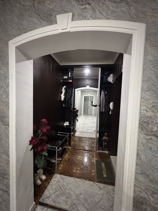 Уй сотилади 4 хонали