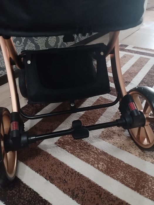 Продам детскую коляску