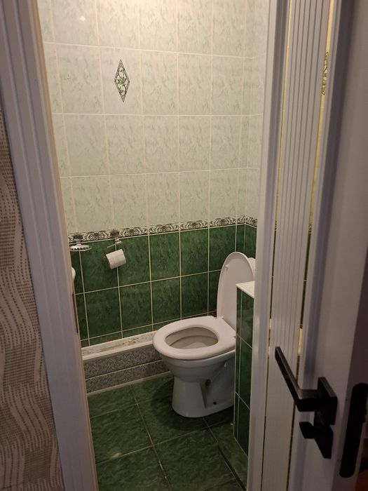 ижарага берилади 3 хонали 100 квадоатли дом