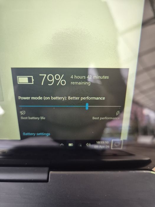 Laptop tableta touchscreen Asus cu Windows