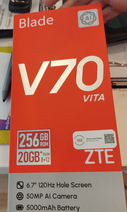 Телефон  V70 - чисто нов