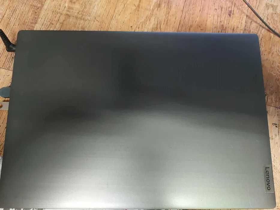 Лаптоп втора употреба Lenovo V15 intel i3-10110U, SSD 256GB, 8GB RAM