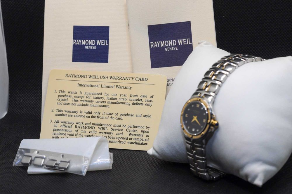 Швейцарски дамски часовник с диаманти, 18K - Raymond Weil Parsifal