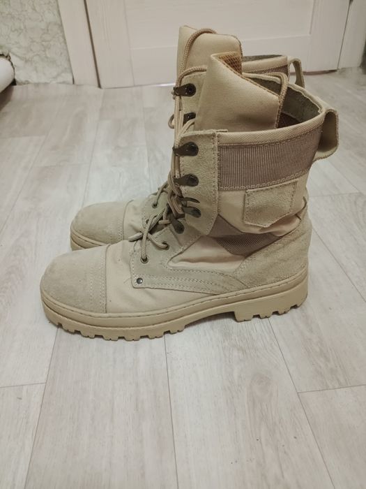 Военные берцы пустынного цвета