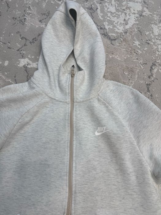 Продам спортивный костюм Nike