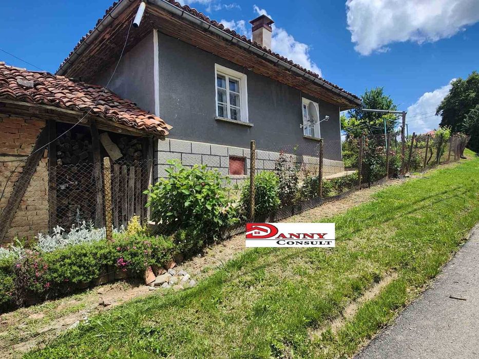 Продава се Къща в Велико Търново, Акация - 100 кв.м за 500 €/кв.м - Снимка #1