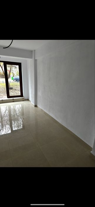 Spatiu ultracentral de inchiriat in Centrul Orasului Racari