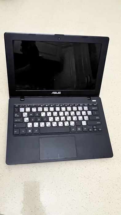 Нетбук в отличном состоянии !