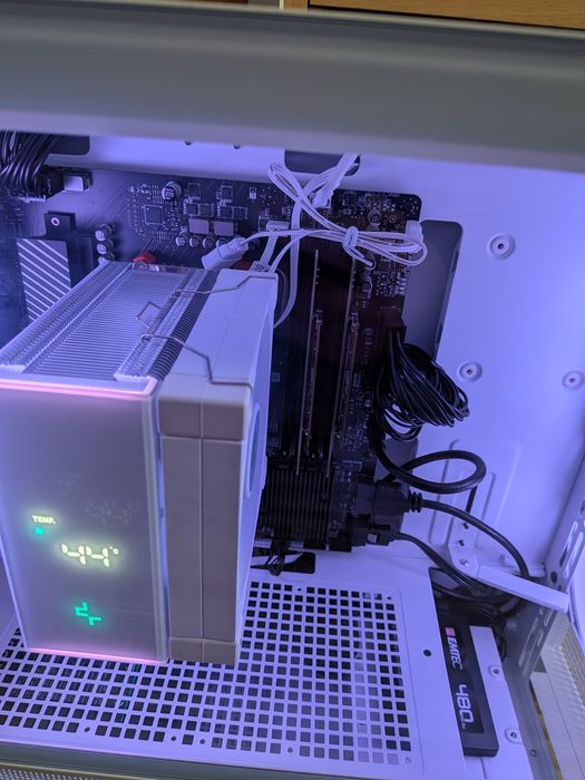 Антикризисна версия на AM5