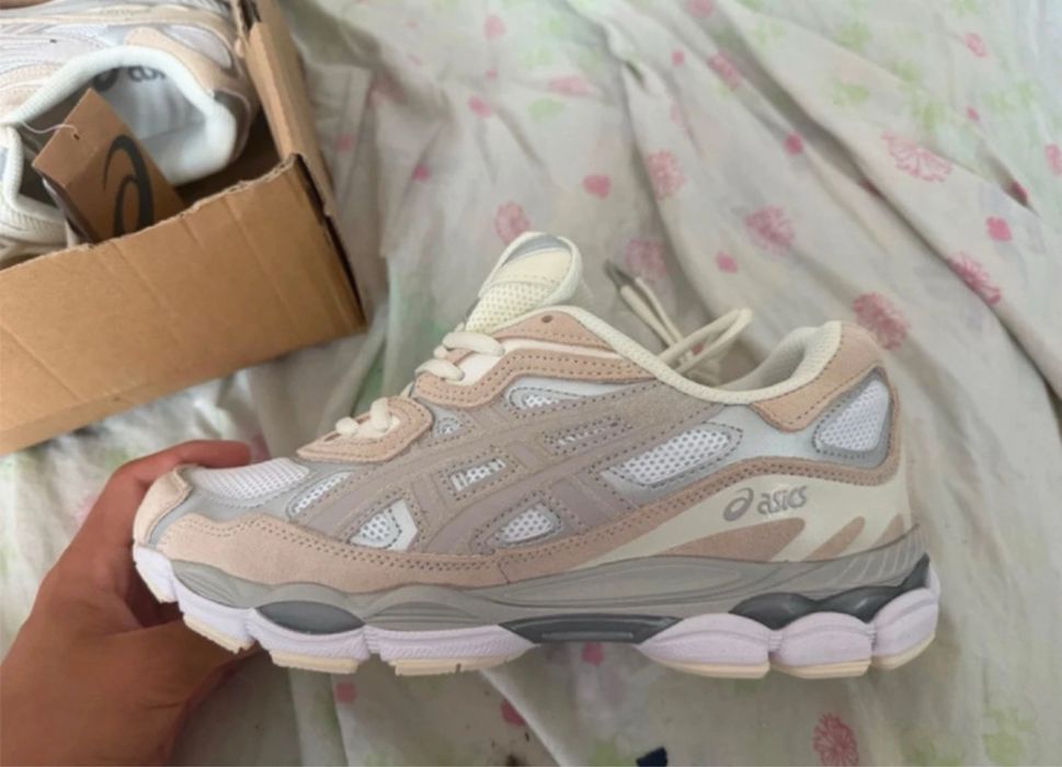 Adidasi Asics noi