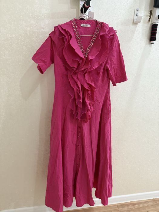 Платье Lusabitovna