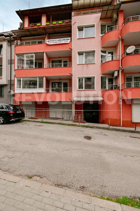 Двустаен апартамент в кв. Витоша