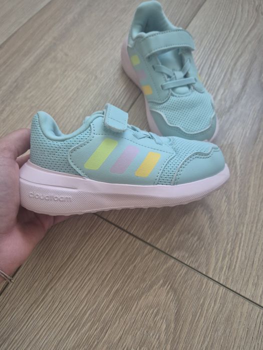 Adidas marimea  25