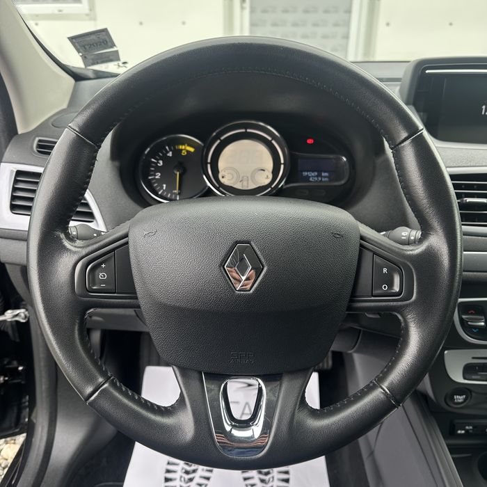 Renault Megane LIMITED 1.5 dCi 2015 Automat 191.000KM | RATE / TRANSPORT / NUMERE