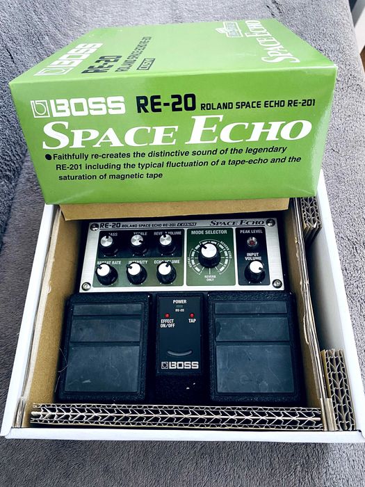 Китарен ефект / Boss RE-20 Space Echo /  Tape Delay & Reverb