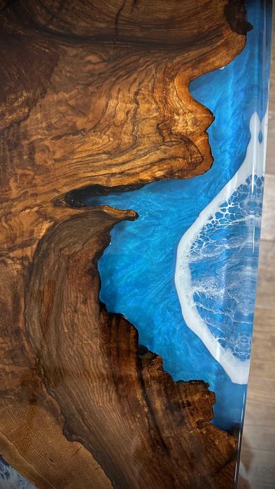 Луксозна епоксидна маса “Ocean” от орех – дизайнерска маса