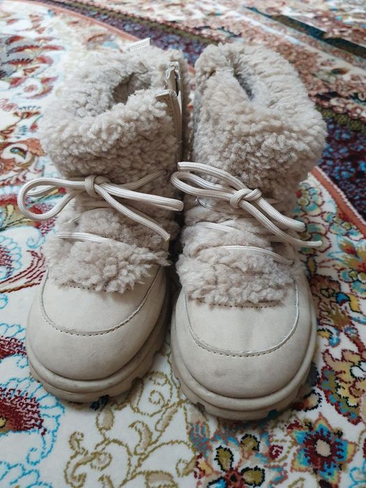 Ботинки Zara /26 р