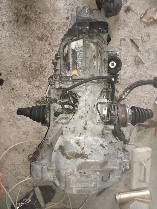 Коробка ауди 100с4.б4