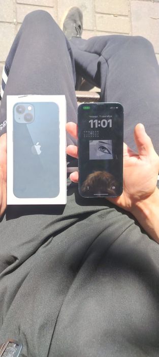 Айфон 13 с гарантией