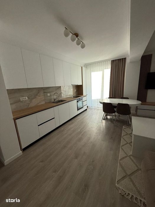Apartament cu 3 camere decomandate, Obcini