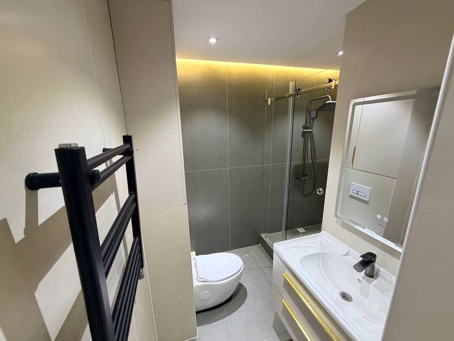 КАМИШ гамбург ёнида янги домда 3 хонали квартира сотилади