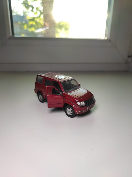 Коллекционные модели 1:43