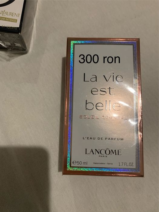 Vand parfumuri originale