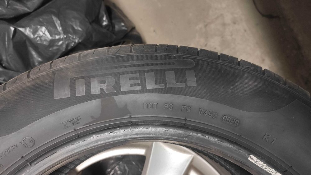 Летни гуми Pirelli 205/60 R16 DOT 0820