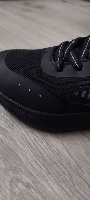 Кроссовки 33-34 размер новые